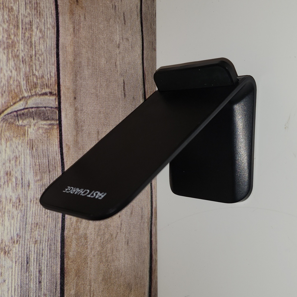 Fast Wireless Charger Stand - Picture 2 of 7
